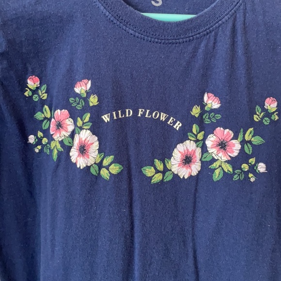 Urban Outfitters Wildflower Graphic Tee - Picture 3 of 4